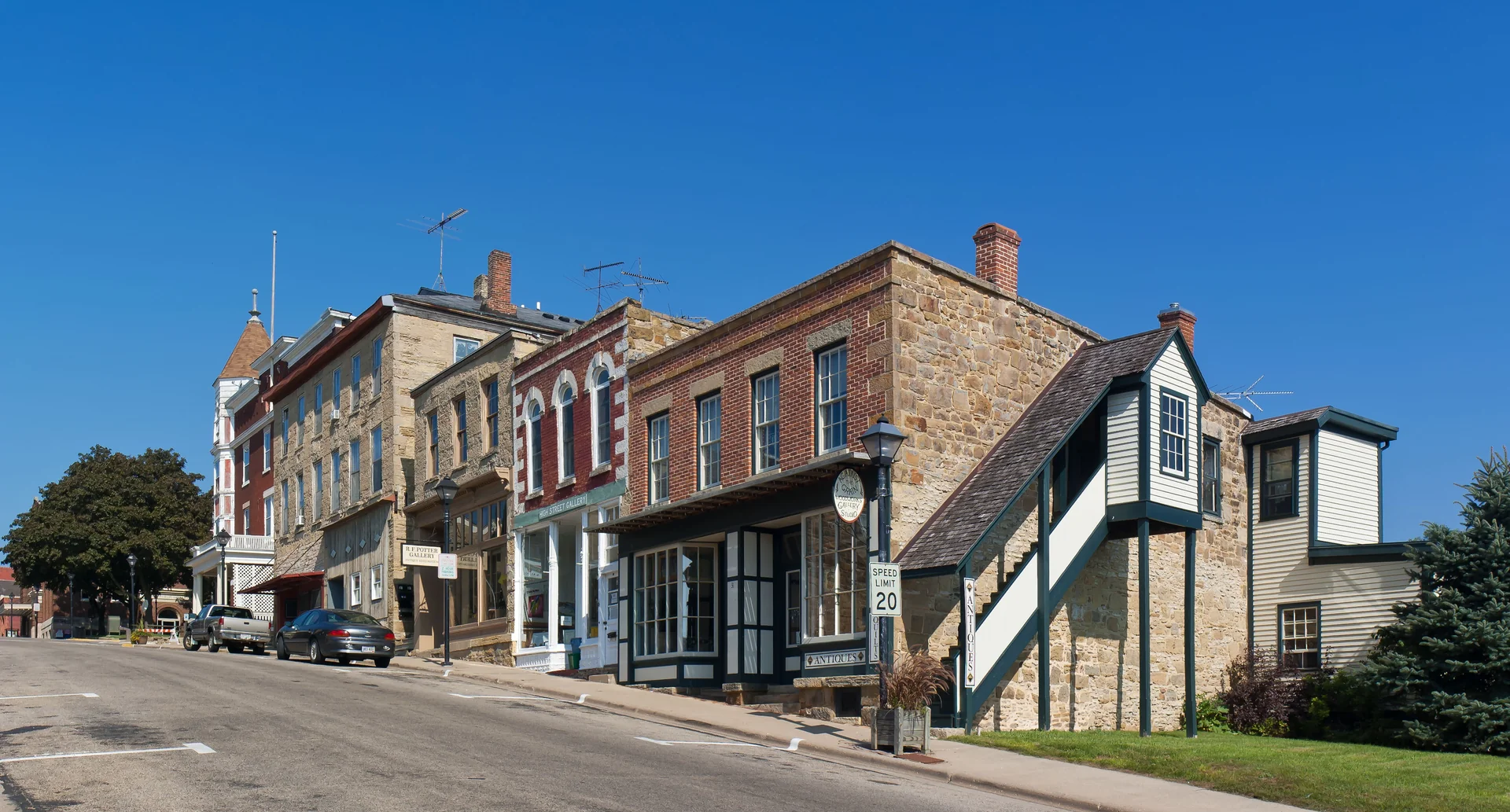 Mineral Point High Street 20100829