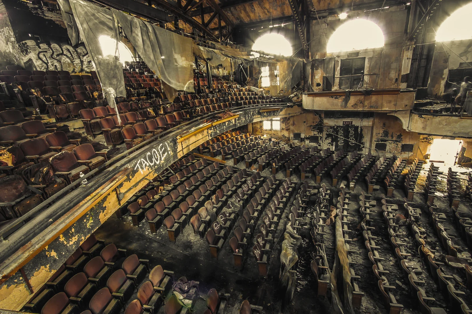 Abandoned Theater (97702985)