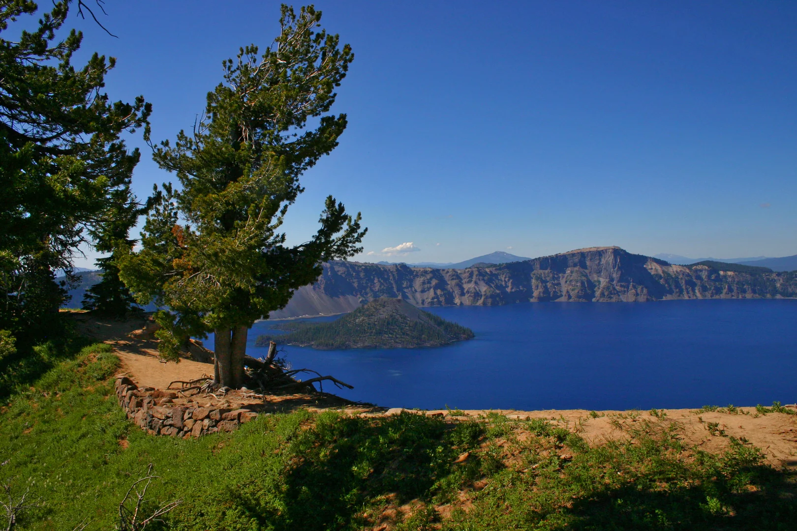Crater Lake Rim Trail